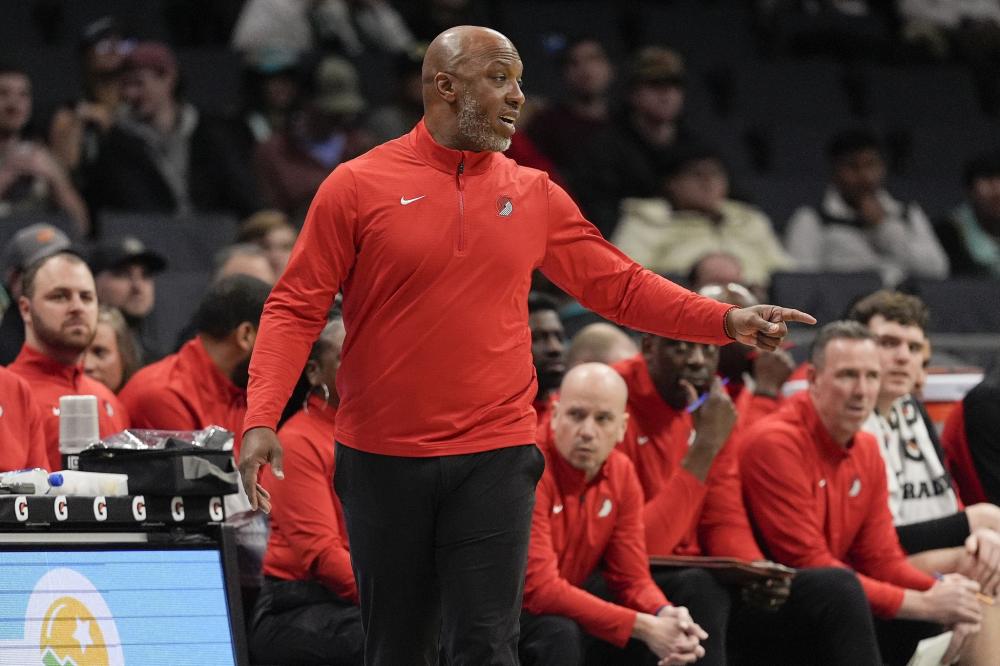 他直指加拿 他直指加拿