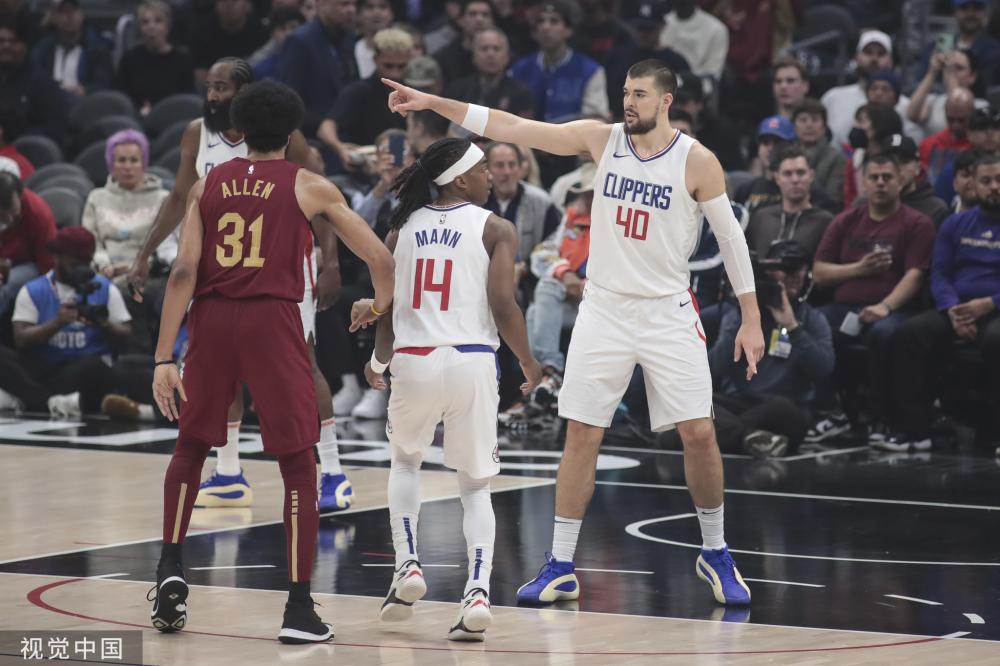 调整战术的 调整战术的